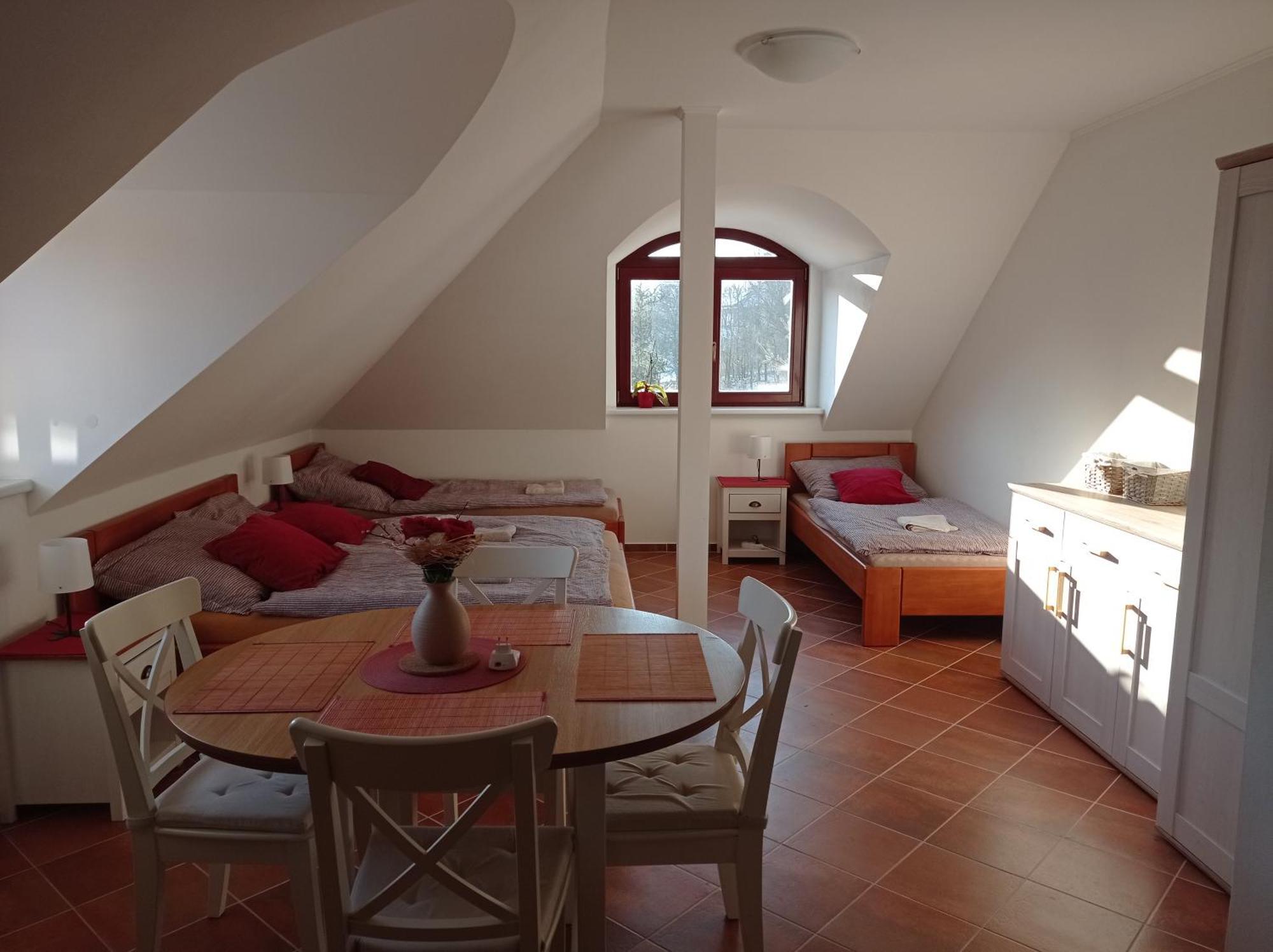 Apartmán U Orlického jezera - Kamenice Klucenice Exterior foto